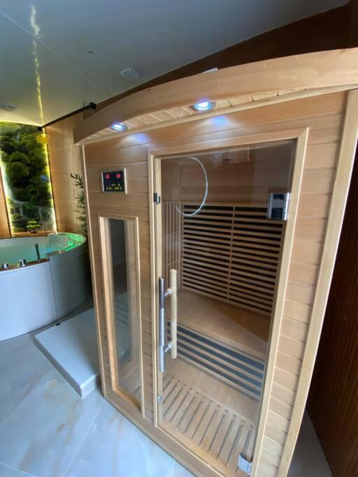 Esprit Bali ....Love Spa, Sauna De Luxe A Mulhouse Exterior foto